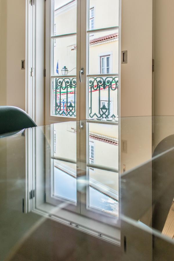 Design Apartment In Typical Alfama Lissabon Buitenkant foto