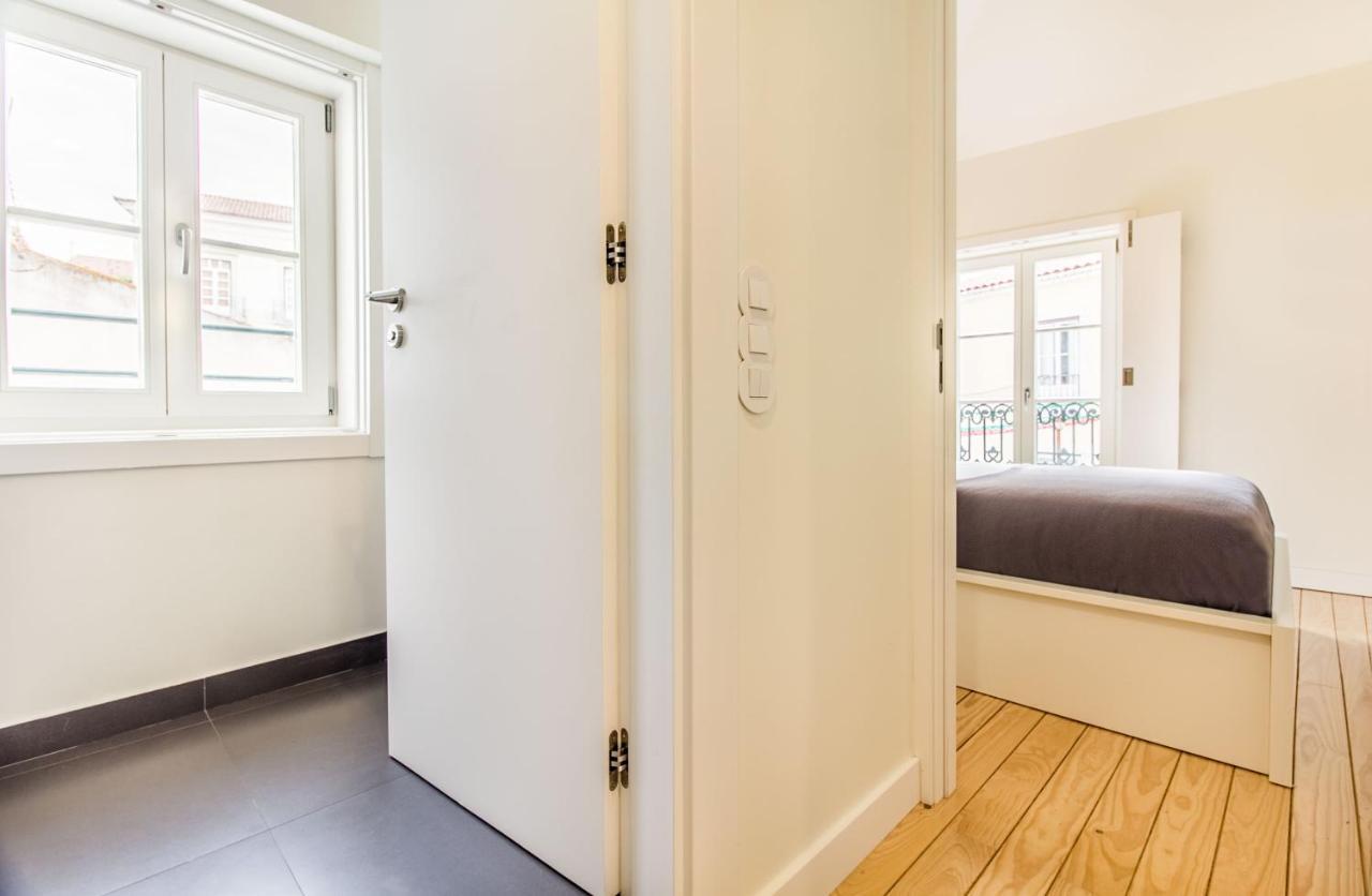 Design Apartment In Typical Alfama Lissabon Buitenkant foto